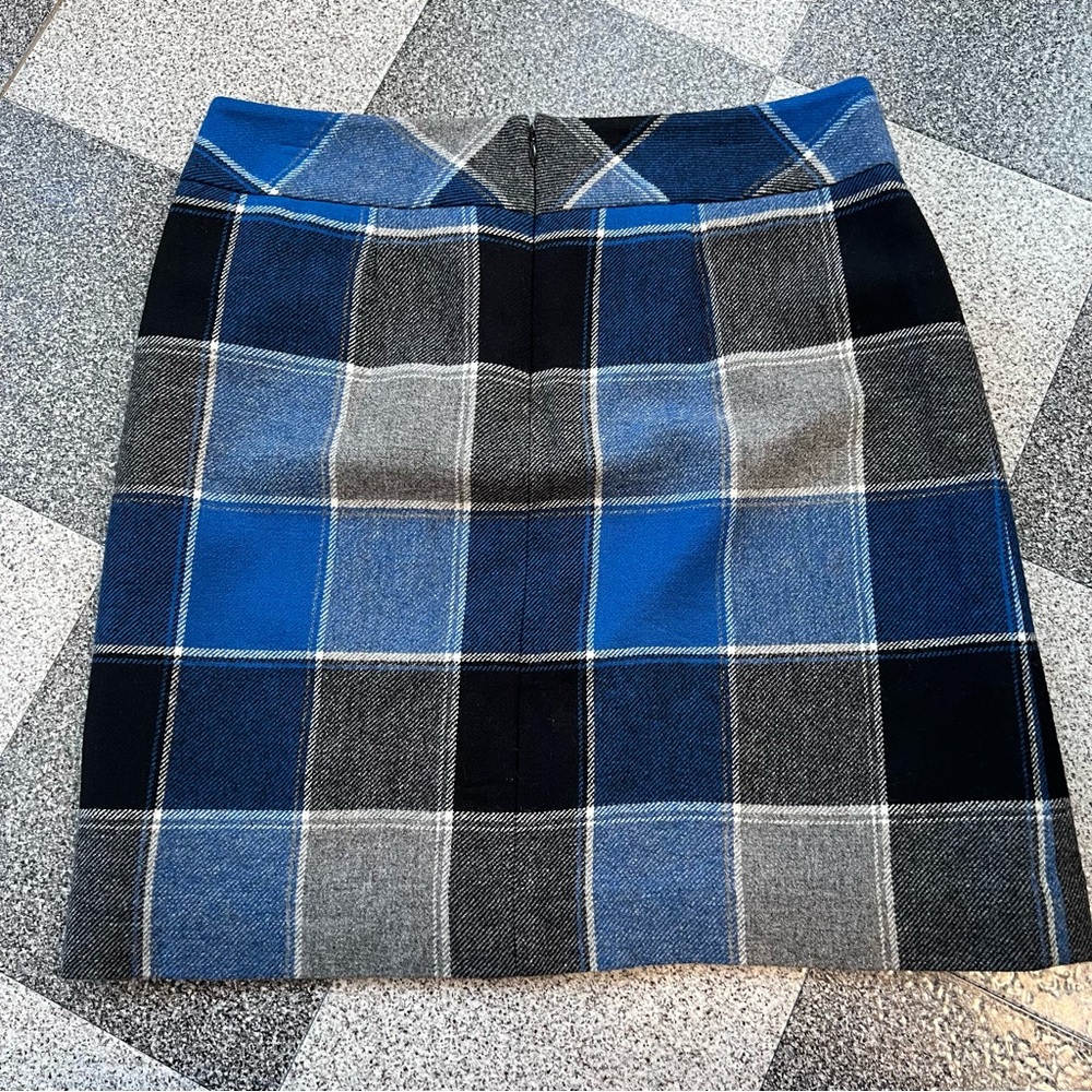 Talbots Buffalo Plaid Wool Blend Mini Pencil Skirt- Blue and Grey Size 8 - Picture 3 of 8